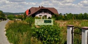 Geodeta uprawniony Kraków | Mapy do celów projektowych, prawnych, ustanowienia służebności gruntowych | Inwentaryzacje powykonawcze budynków, przyłączy oraz sieci uzbrojenia terenu | Rozgraniczenia i wskazanie granic | Pomiary realizacyjne | Tyczenie domów | Usługi geodezyjne | Pomiary geodezyjne | Inwentaryzacje architektoniczno-budowlane | Podziały działek | Mapy | Wyznaczenie granic | Wznowienie granic | Granice | Wznowienie znaków granicznych i wyznaczenie punktów granicznych |